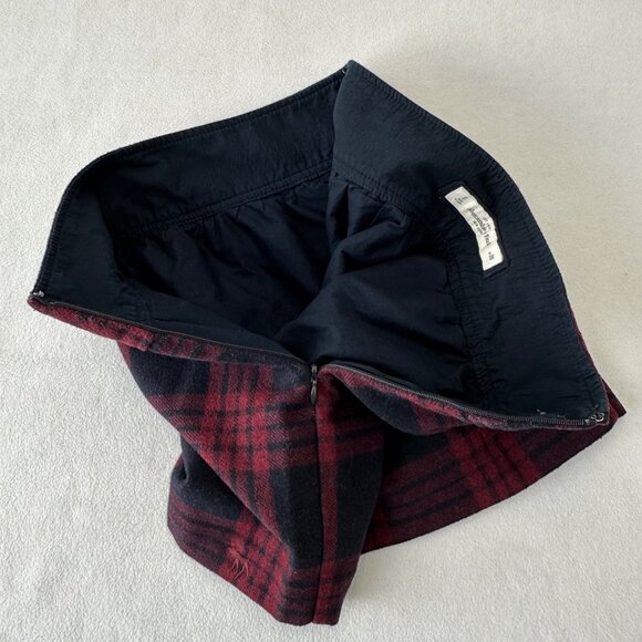 Abercrombie & Fitch Plaid Wool Blend Plaid Mini Skirt Size 8/29 Red Navy Moose - Picture 5 of 13